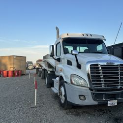 Semi Truck/Trailer