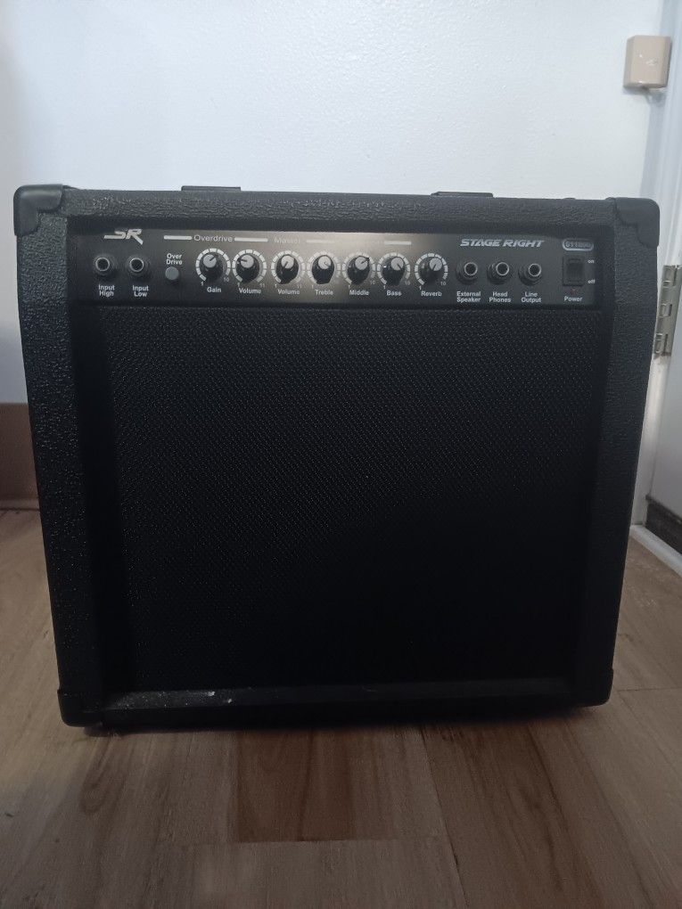 Guitar Amp, Stage Right 611800