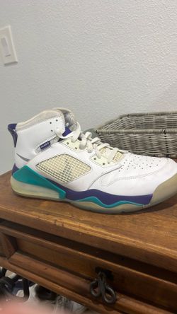Jordan Mars 270 "Grape