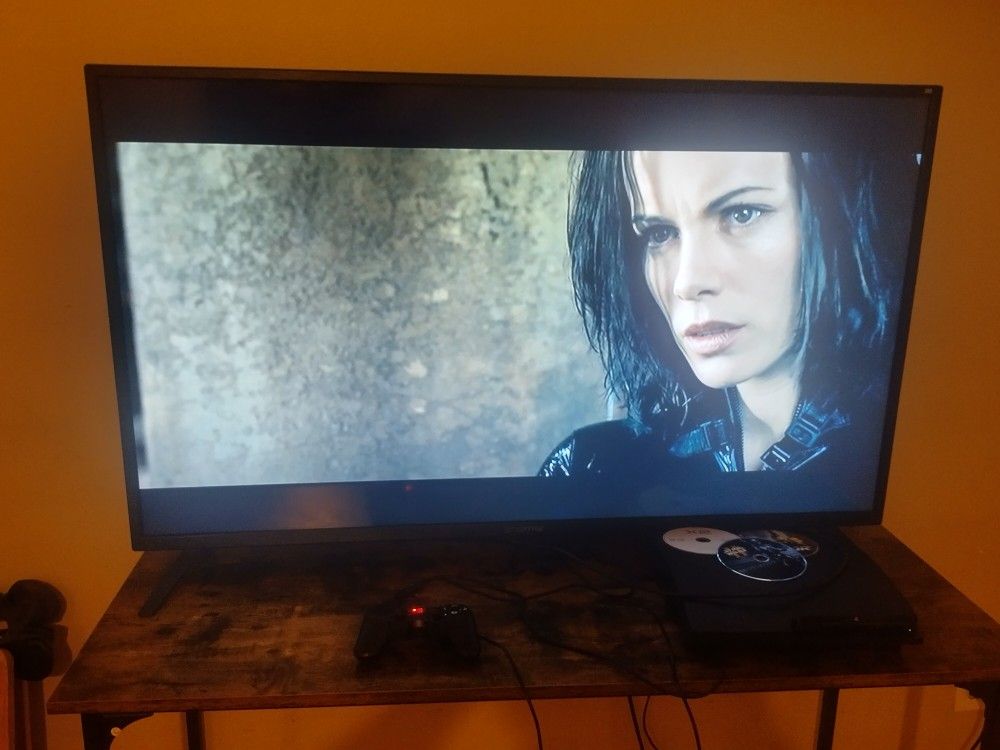 Spectrum 58' Flat screen