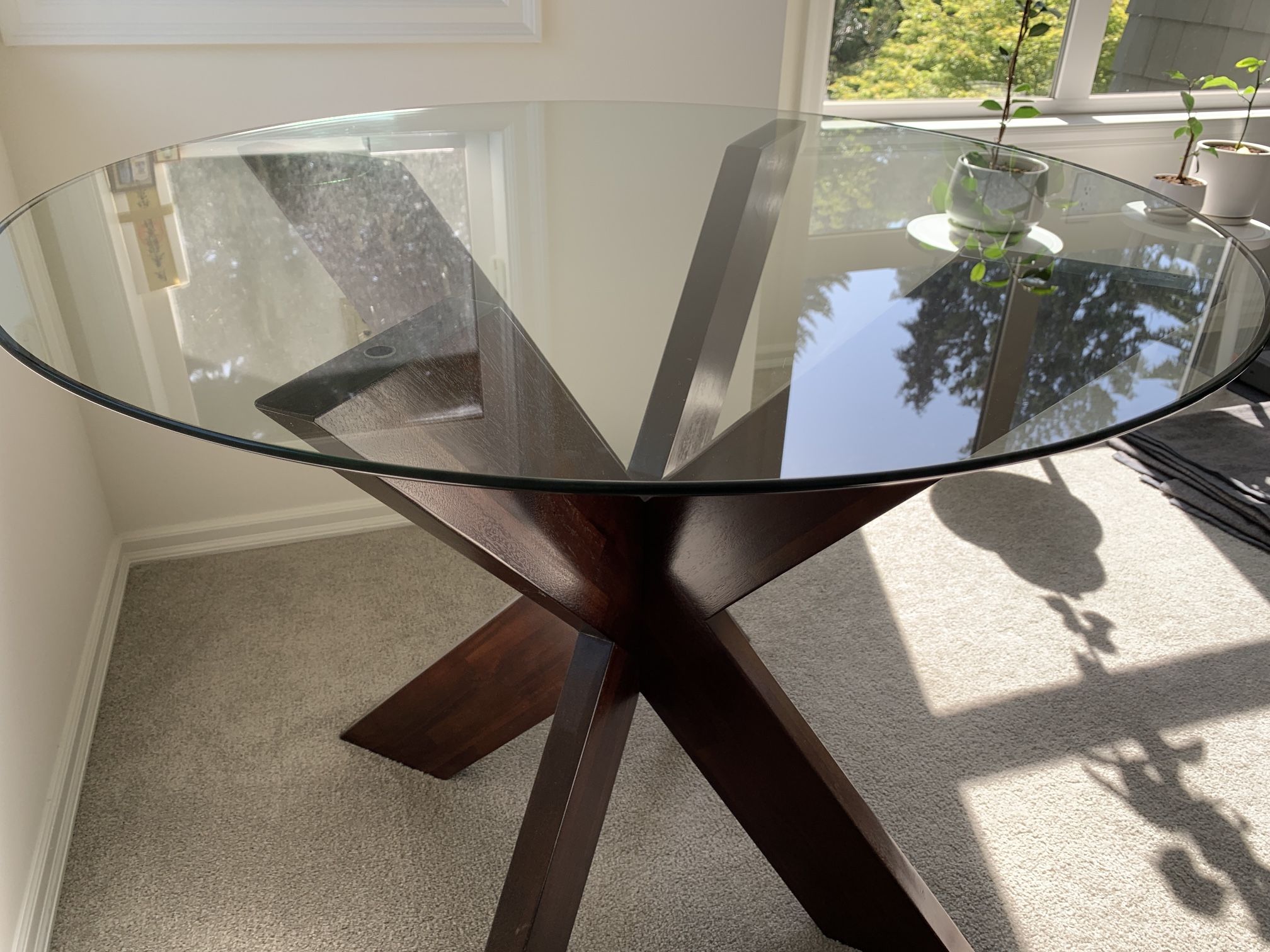 Round Glass Dining Table 36”