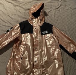 Supreme / The North Face Parka Rose Gold