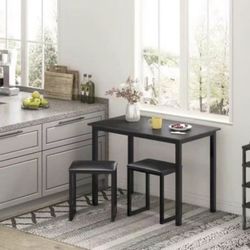Dinner Table With Twos Chairs