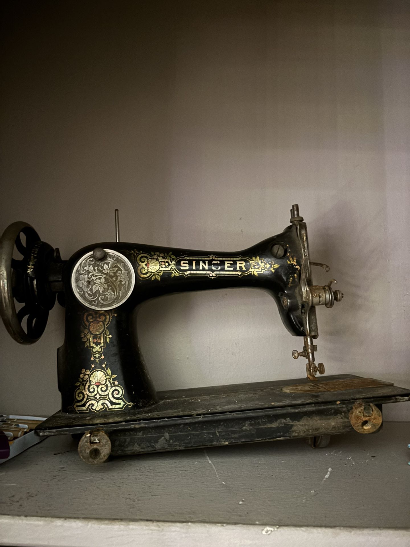 Antique 1915 G4 Series Singer Sewing Machine - G(contact info removed) - Gorgeous!