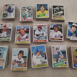 Hundreds Of 1970s And 80s Baseball Cards