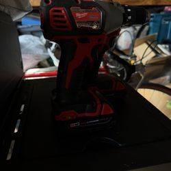 Milwaukee Drills & Vacuum 