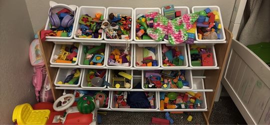 Toy shelf