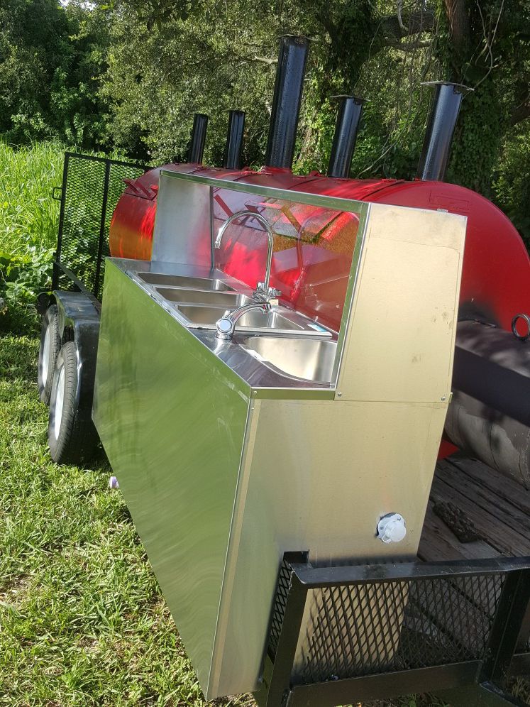 DeLonghi BQ100 Indoor Grill and Smokeless Broiler for Sale in Hialeah  Gardens, FL - OfferUp