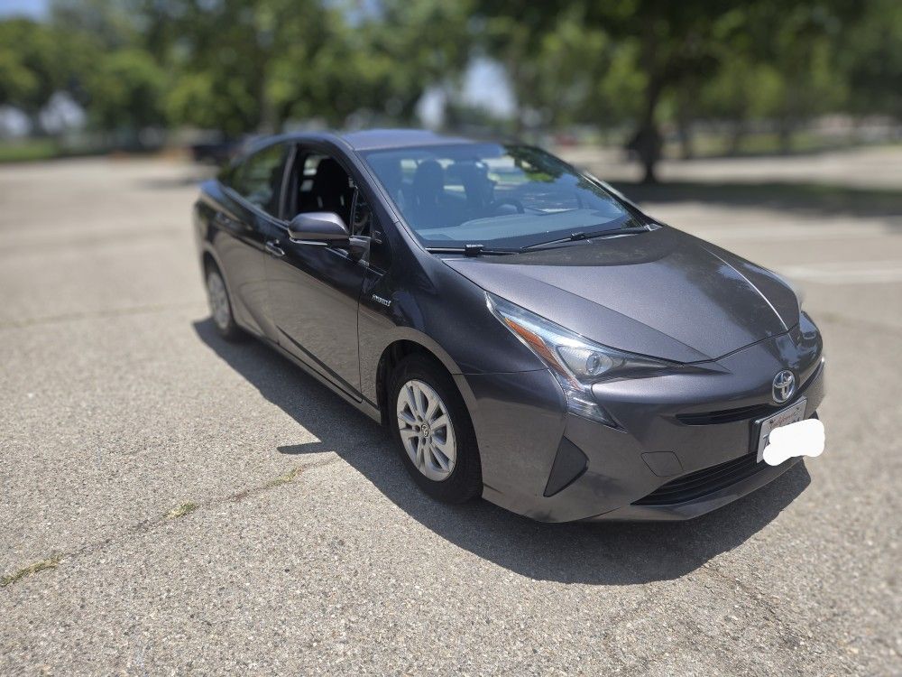 2016 Toyota Prius