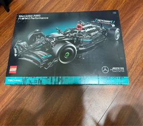 LEGO Technic Mercedes-AMG F1