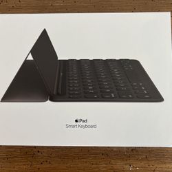 Apple Smart Keyboard A1829 – iPad 10.2”/10.5” – Brand New, Unused