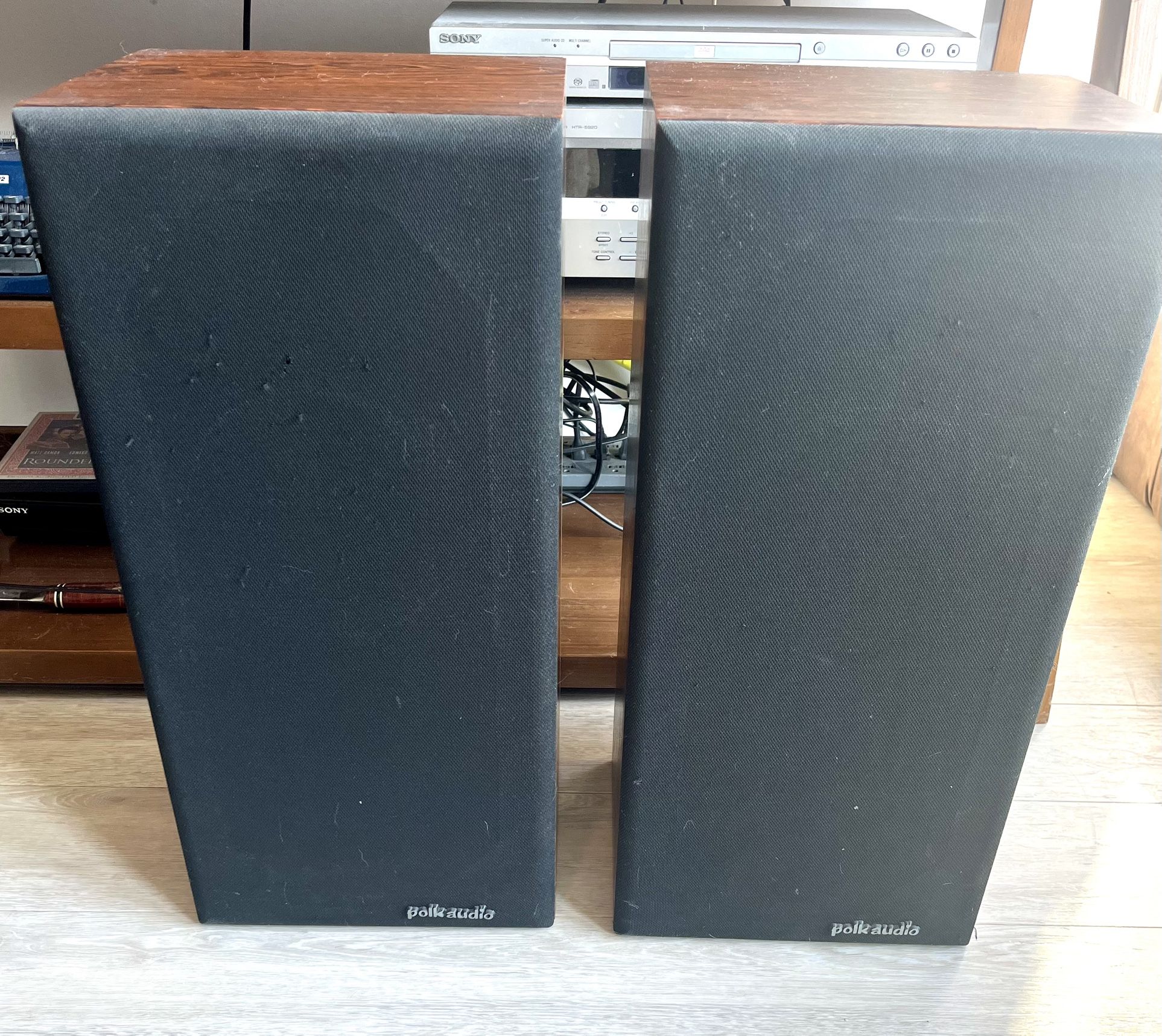 Vintage POLK AUDIO Speaker Pair (circa 1998)