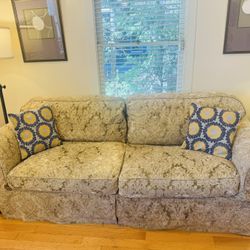 BEAUTIFUL **FREE** DOWN FILLED SLIPCOVERED SOFA