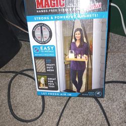 Magic Mesh Screen Door