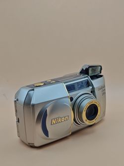 *Film tested and working* Nikon Lite Touch Zoom 130 Film Camera
