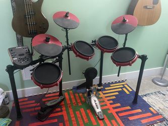 Alesis Nitro Mesh 8 Piece Drum Kit