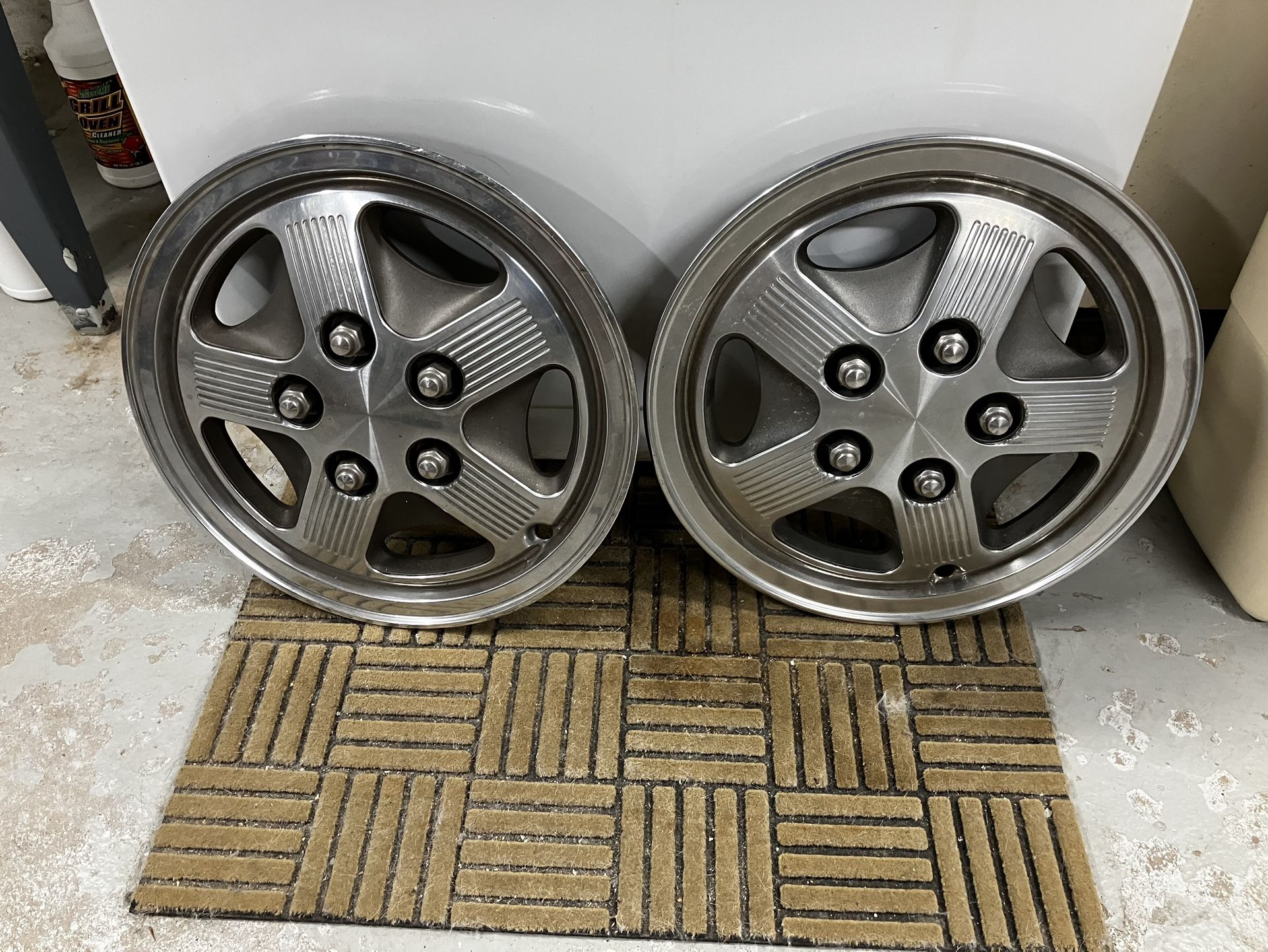 Aerostar Wheel Covers (2)