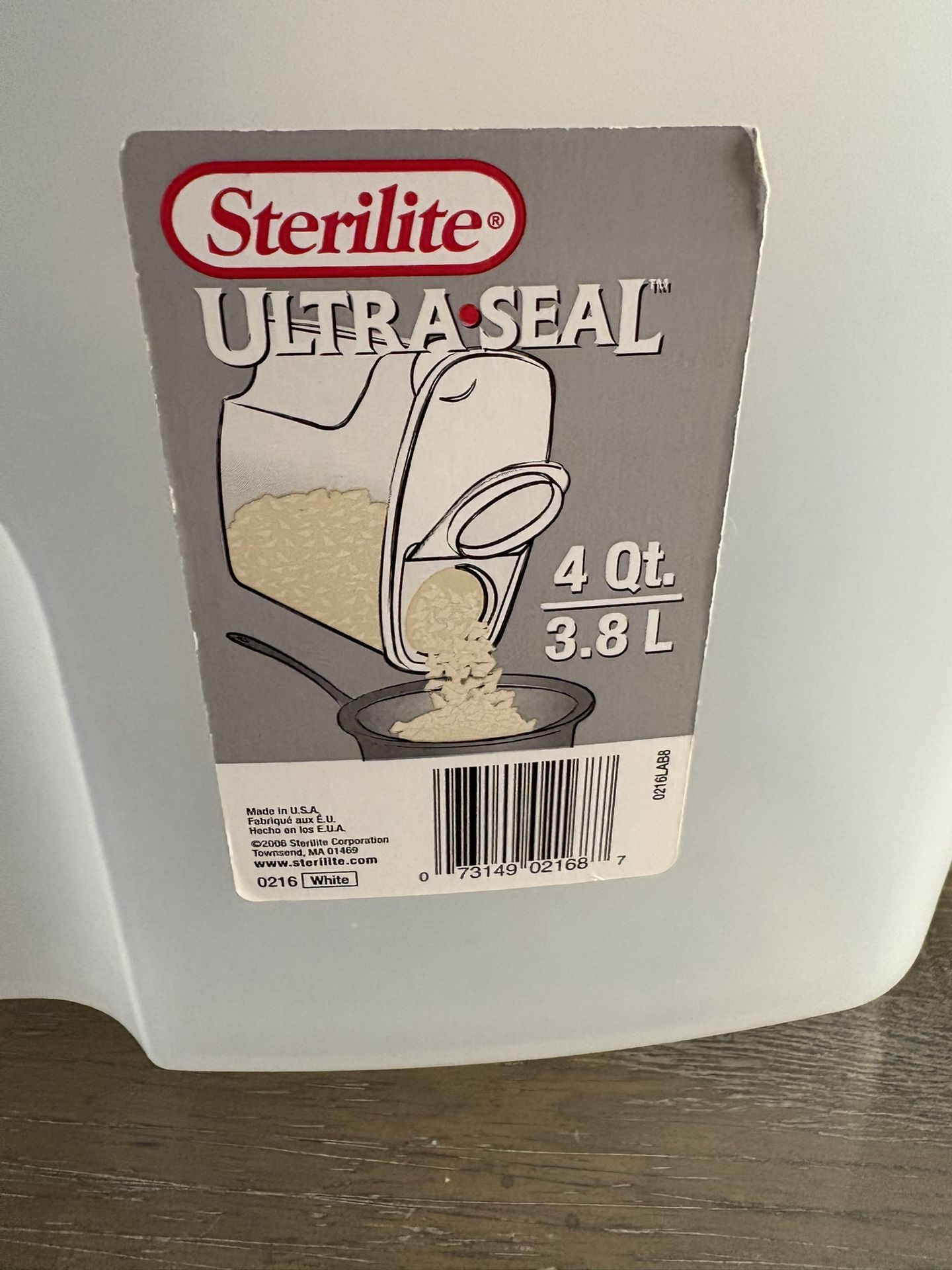 Sterilite Ultra Seal 4QT