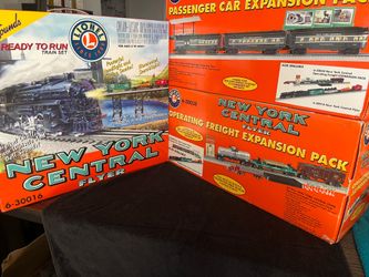 Lionel O gauge train set w/ 2 expansion packs ( see pictures)