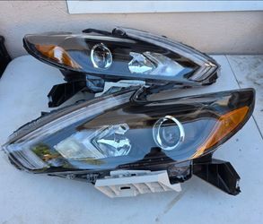 16-18 Nissan Altima LED DRL Projector
Headlights Switchback Luces Focos Micas Faros Faroles Headlamps