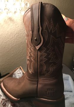 Woman 100% leather size8