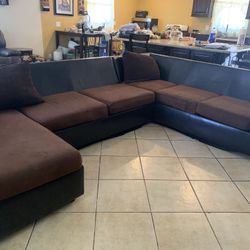 Sectional Couch 