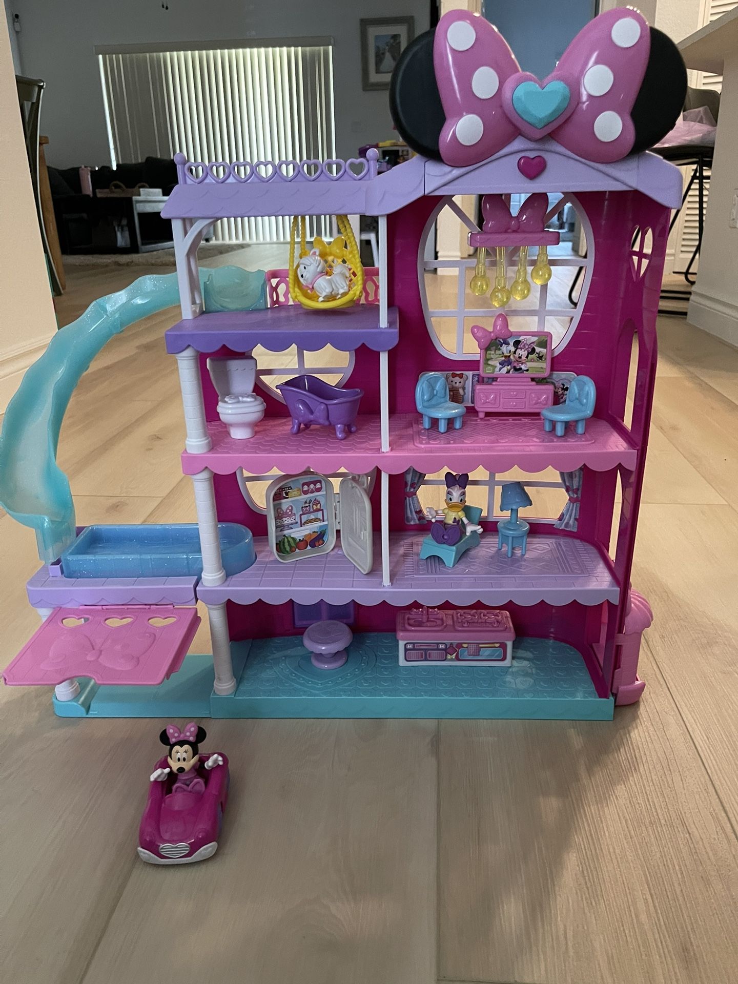 Disney Junior Minnie Mouse Ultimate Mansion Playset