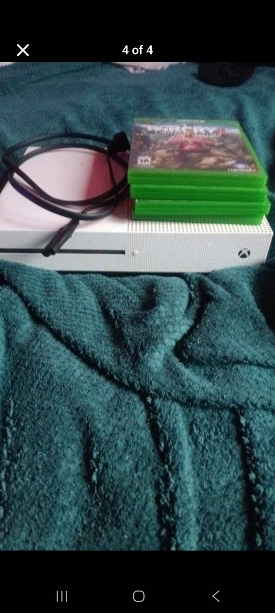 Xbox One S(+4 Games Power Cord Included)