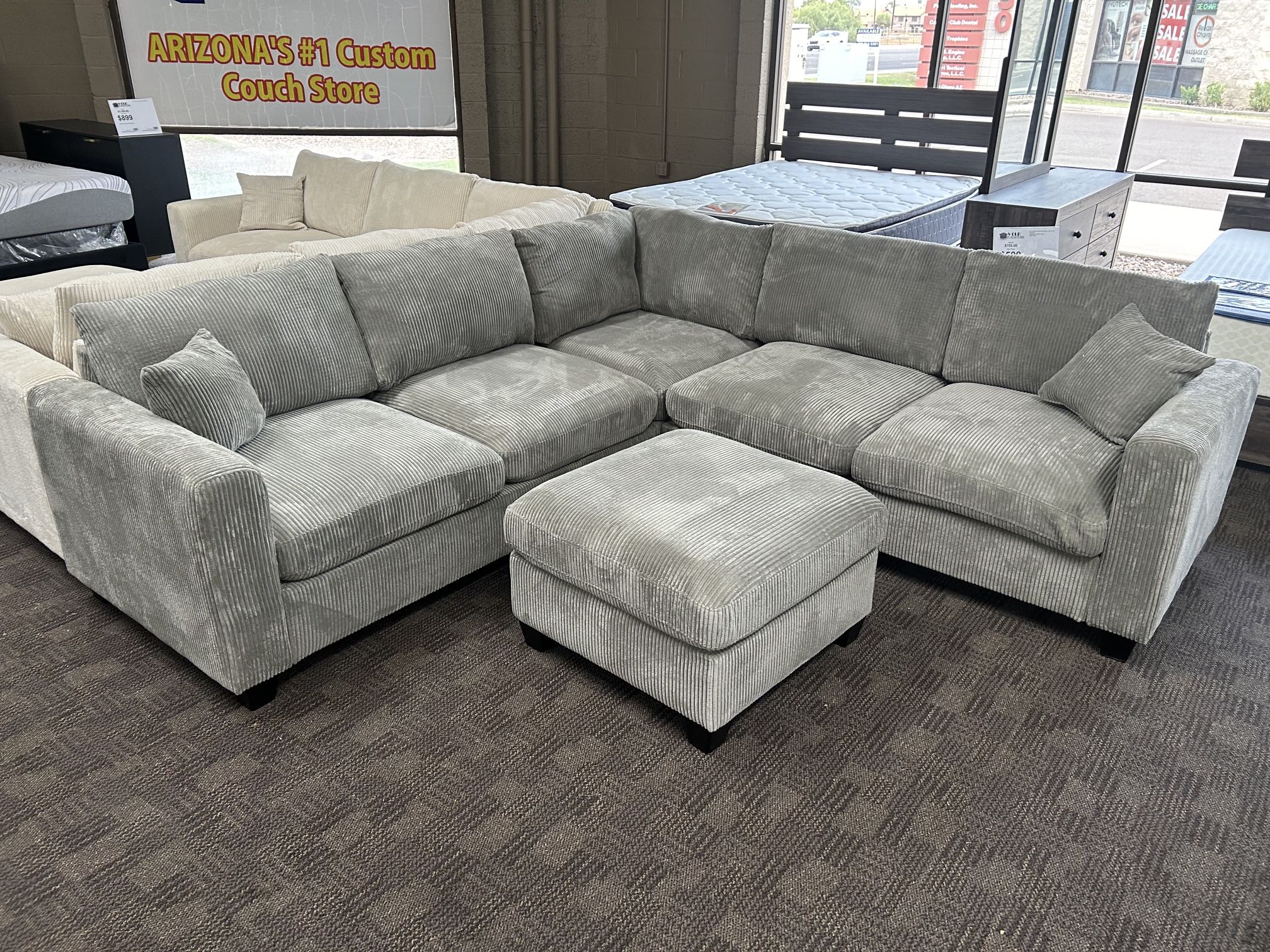 Grey comfy sectional w/ ottoman