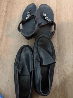 Black leather dress shoes