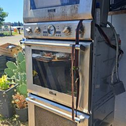 Thermador Convection Oven And Gas Grill