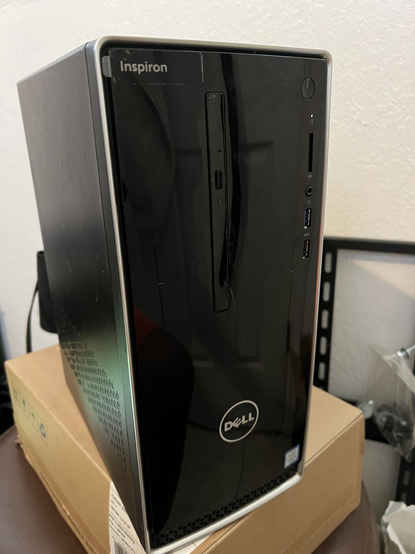 Dell Inspiron 3650 Desktop PC Computer