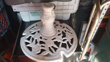 White Cast Iron Rose Motif Patio Table Umbrella Stand