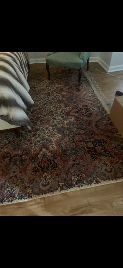 Oriental rug 11 by 9  Very good condition