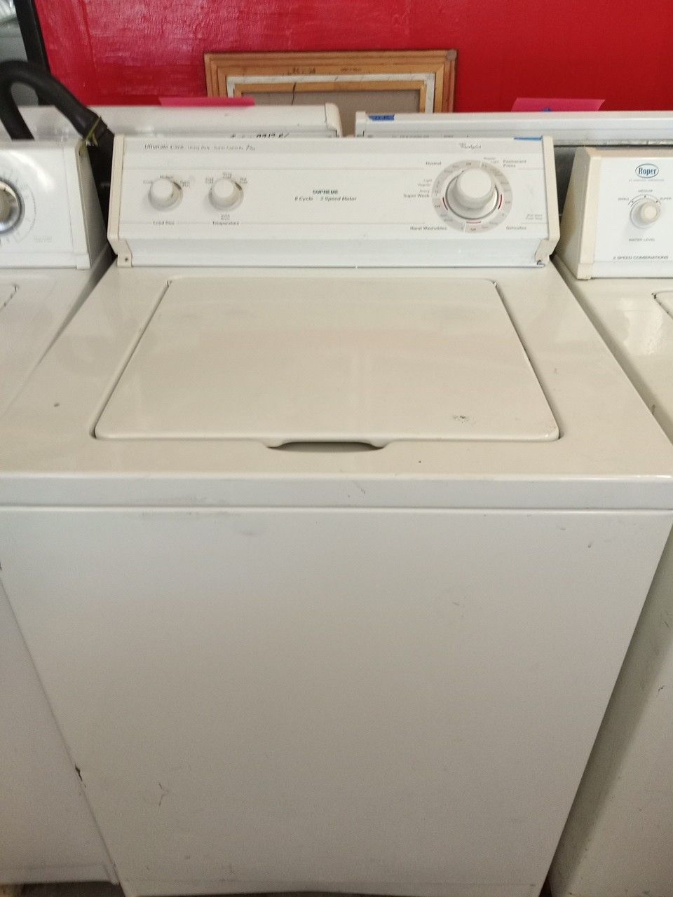 Whirlpool washer washing machine white super size heavy duty .Warranty . Delivery available . 2203 Fowler st . Ft. Myers 33901
