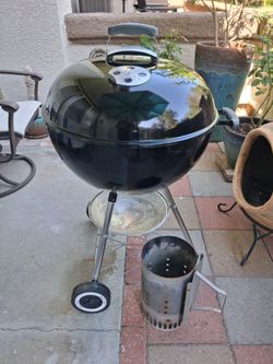 Weber Kettle Charcoal Grill with chimney starter
