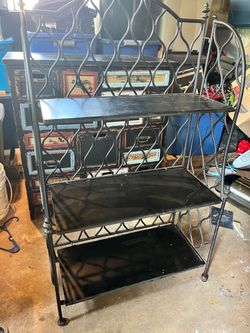 Black Wrought Iron Baker's Rack