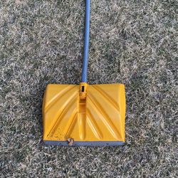 Snow Shovel 18”