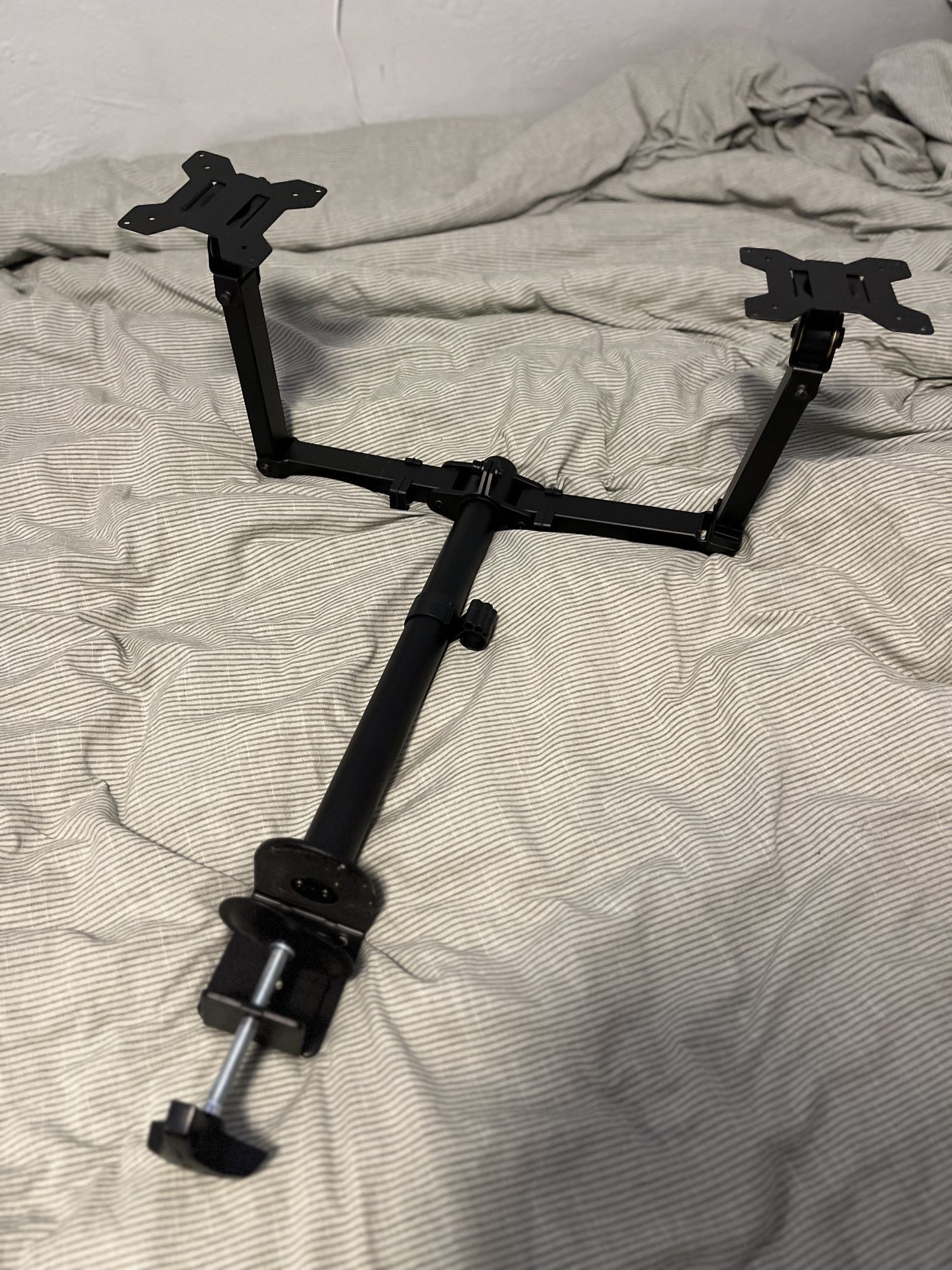 Dual Monitor VESA Mount 100x100 And 200x200