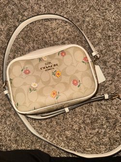 Coach Jamie camera bag in nostalgic flower print