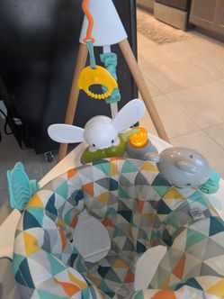 Exersaucer baby jumper