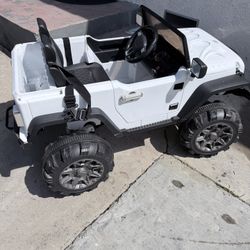 13 in. 12-Volt Electric Kids Ride On Truck Toys 2 Seater Jeep Car Honey Joy