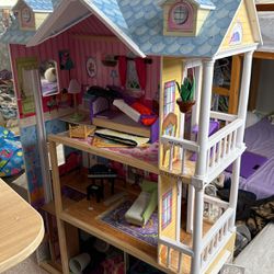 Brand New Doll House 