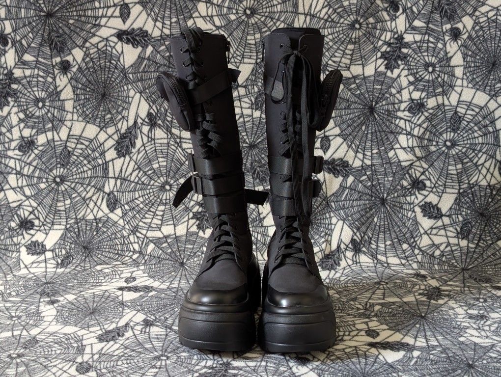 Black Platform Combat Boots w/ Pockets β Size 8M β Alt/Goth Cyber Boots β Chunky Knee High Zip Boots