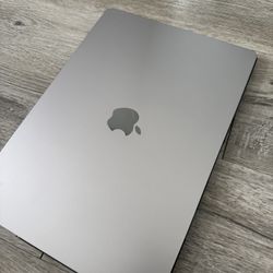 M2 Macbook Air 15 inch 256 GB with Upgraded 16 GB RAM