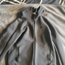 Nike Tech Size Xl