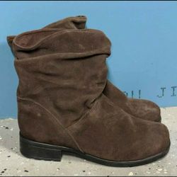 Boots Size 11