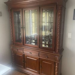 China Cabinet Great Quality (make An Offer)