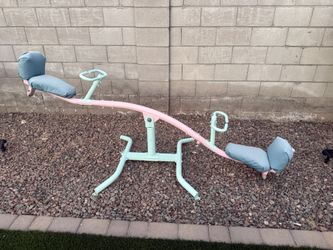 Teeter Totter / See Saw