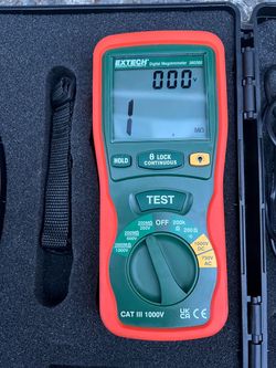 Extech Digital Megohmmeter 380260